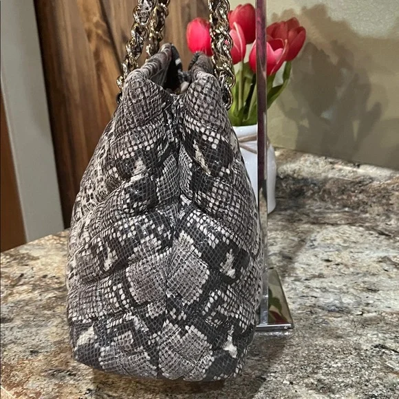 Kate Spade EUC Large Satchel Quilted Snakeskin-Embossed Gold-Tone Hardware - Picture 4 of 11